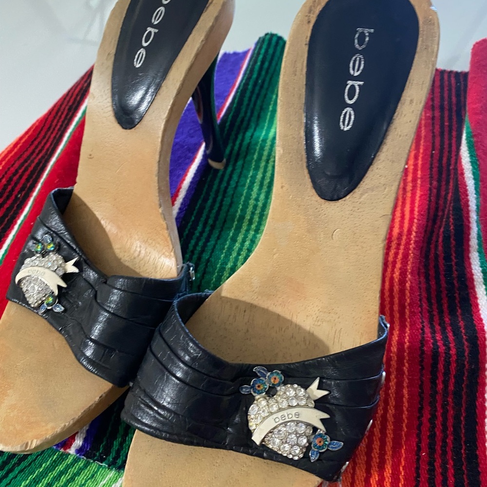 Shoes high heel Bebe great condition